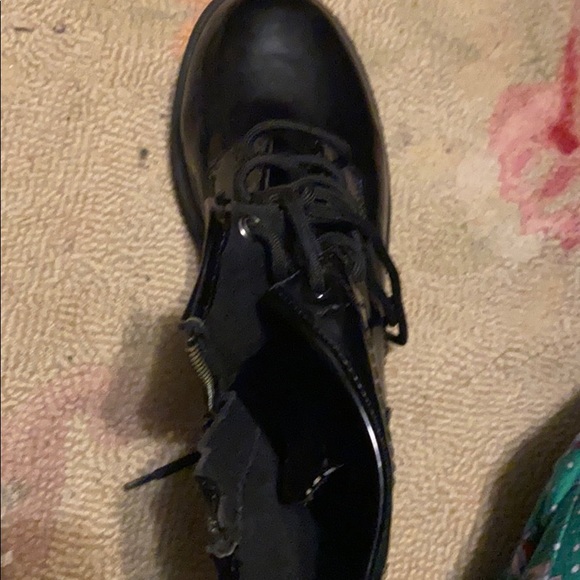 Boots - Picture 4 of 4